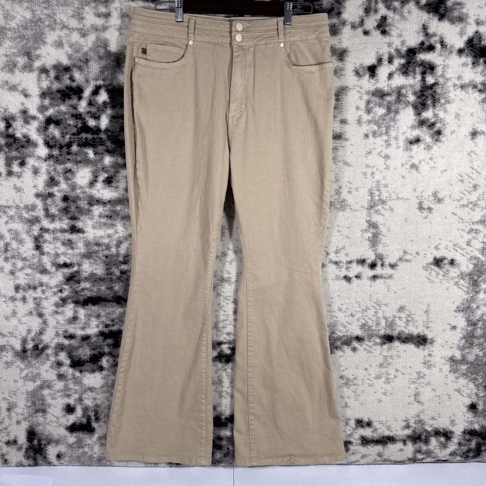 Judy Blue Jeans Womens‎ Size 18W Beige Flare Garment Dyed Beige Stretch Comfort